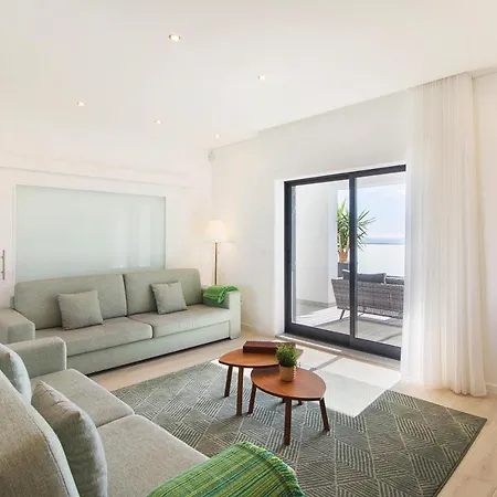 Villa Sleeps 14 With Pool And Air Con Albufeira
