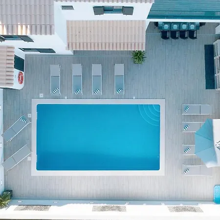 Villa Sleeps 14 With Pool And Air Con Albufeira
